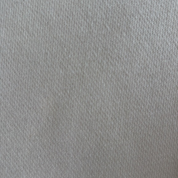 Cute Uniqlo Crew Neck Sweater - Picture 4 of 4